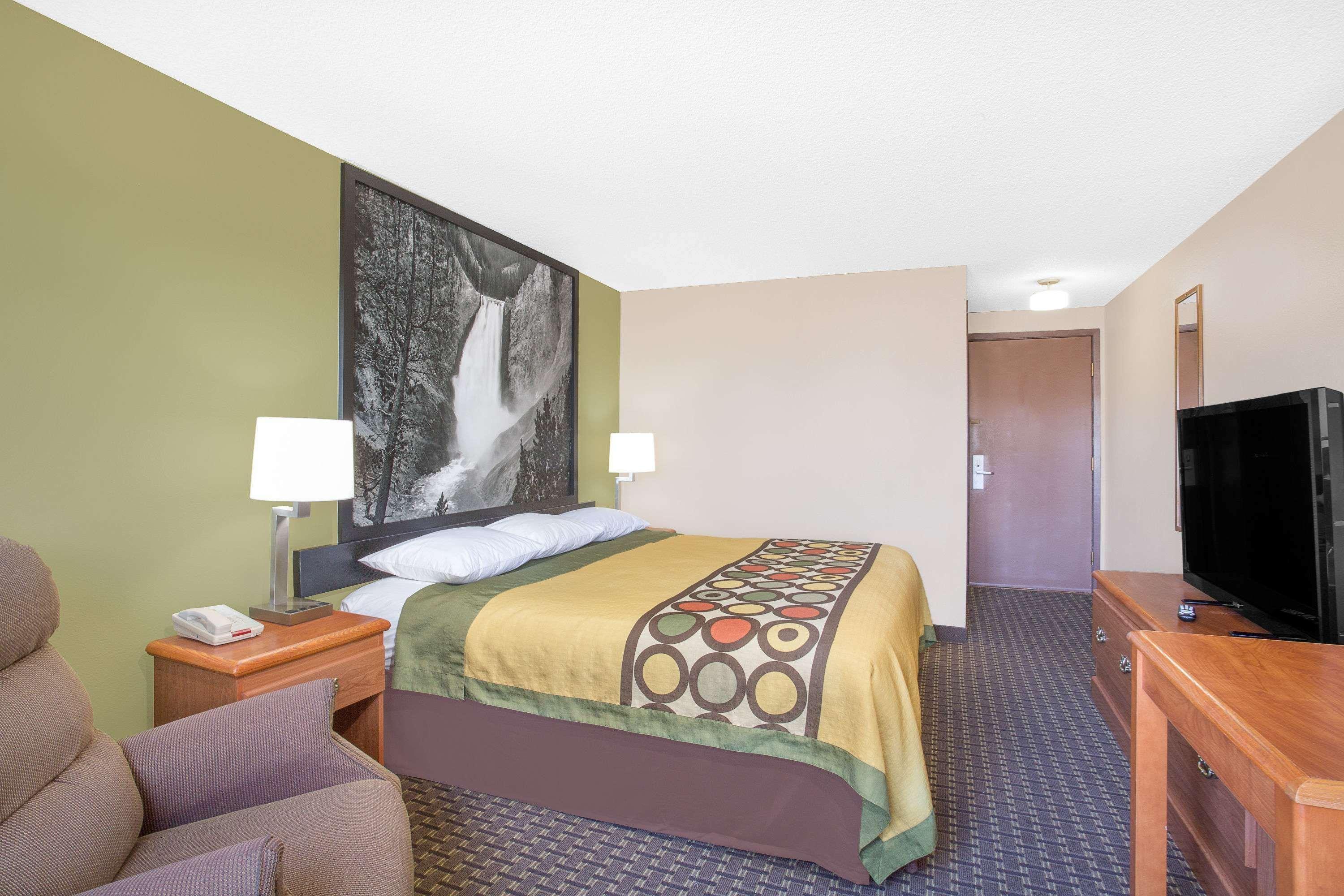 Super 8 By Wyndham Riverton Exterior foto