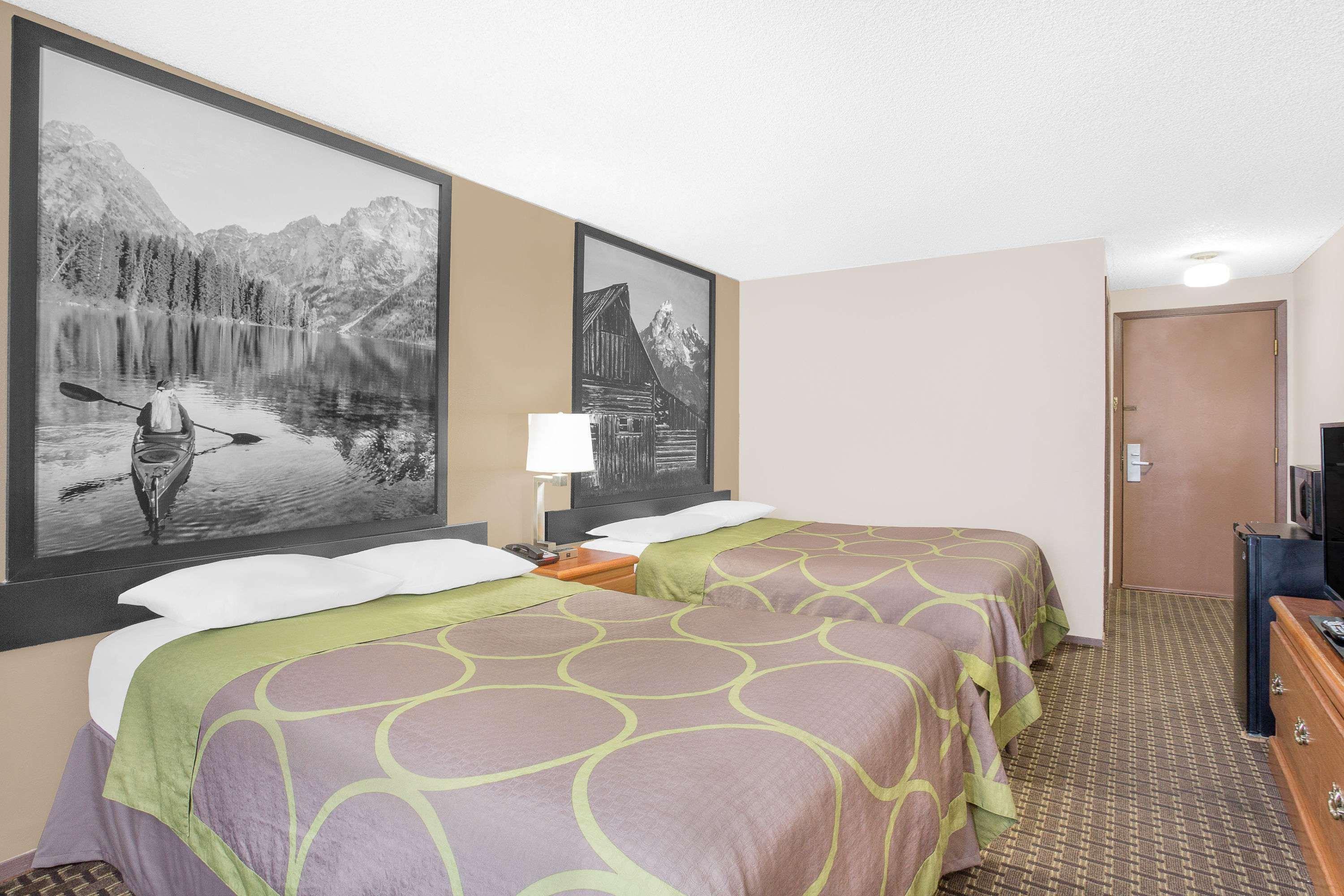 Super 8 By Wyndham Riverton Exterior foto
