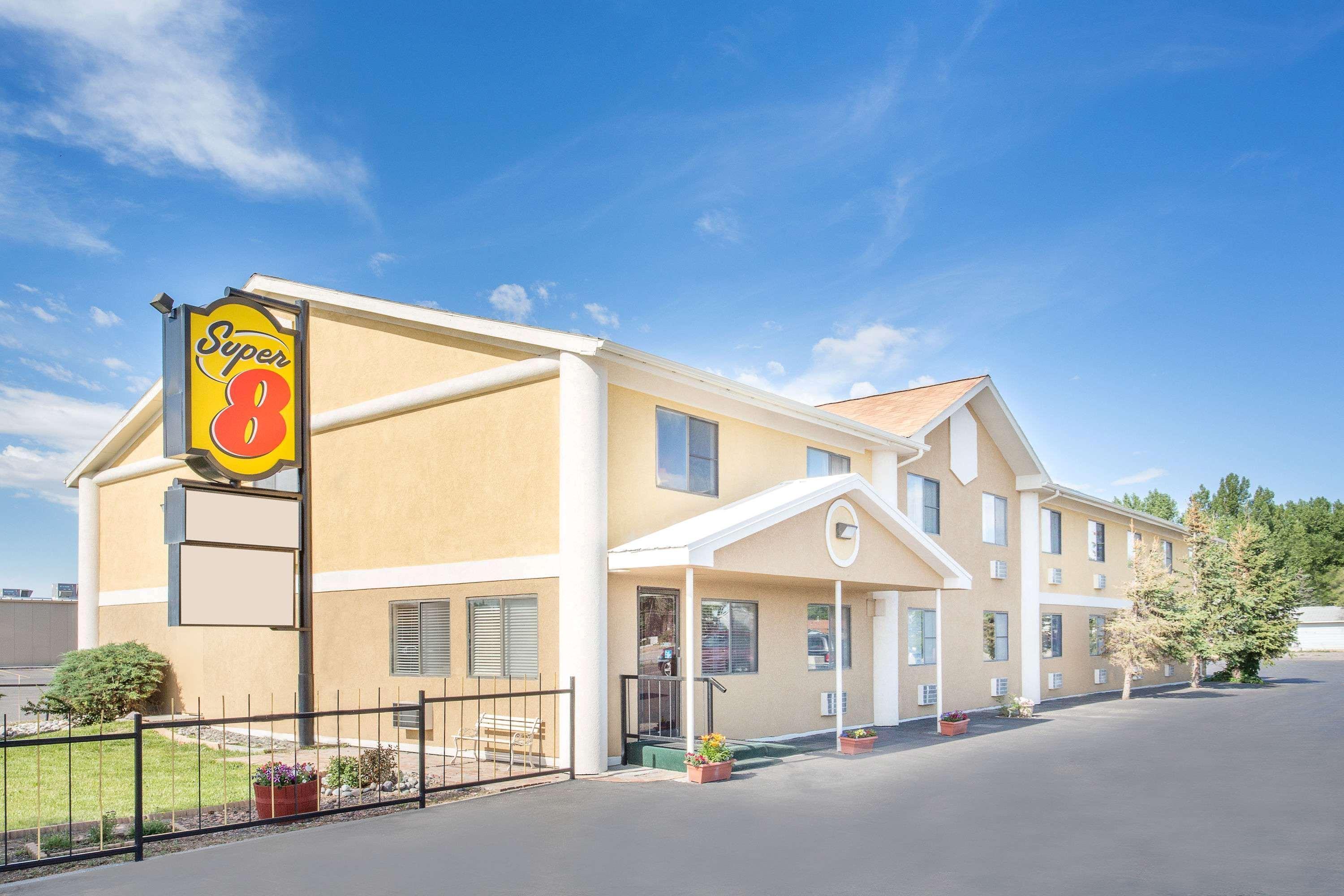 Super 8 By Wyndham Riverton Exterior foto