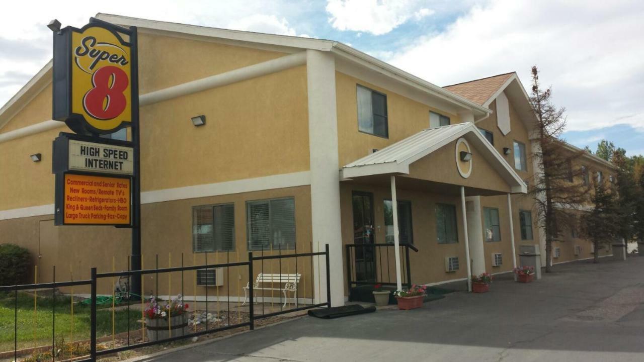 Super 8 By Wyndham Riverton Exterior foto